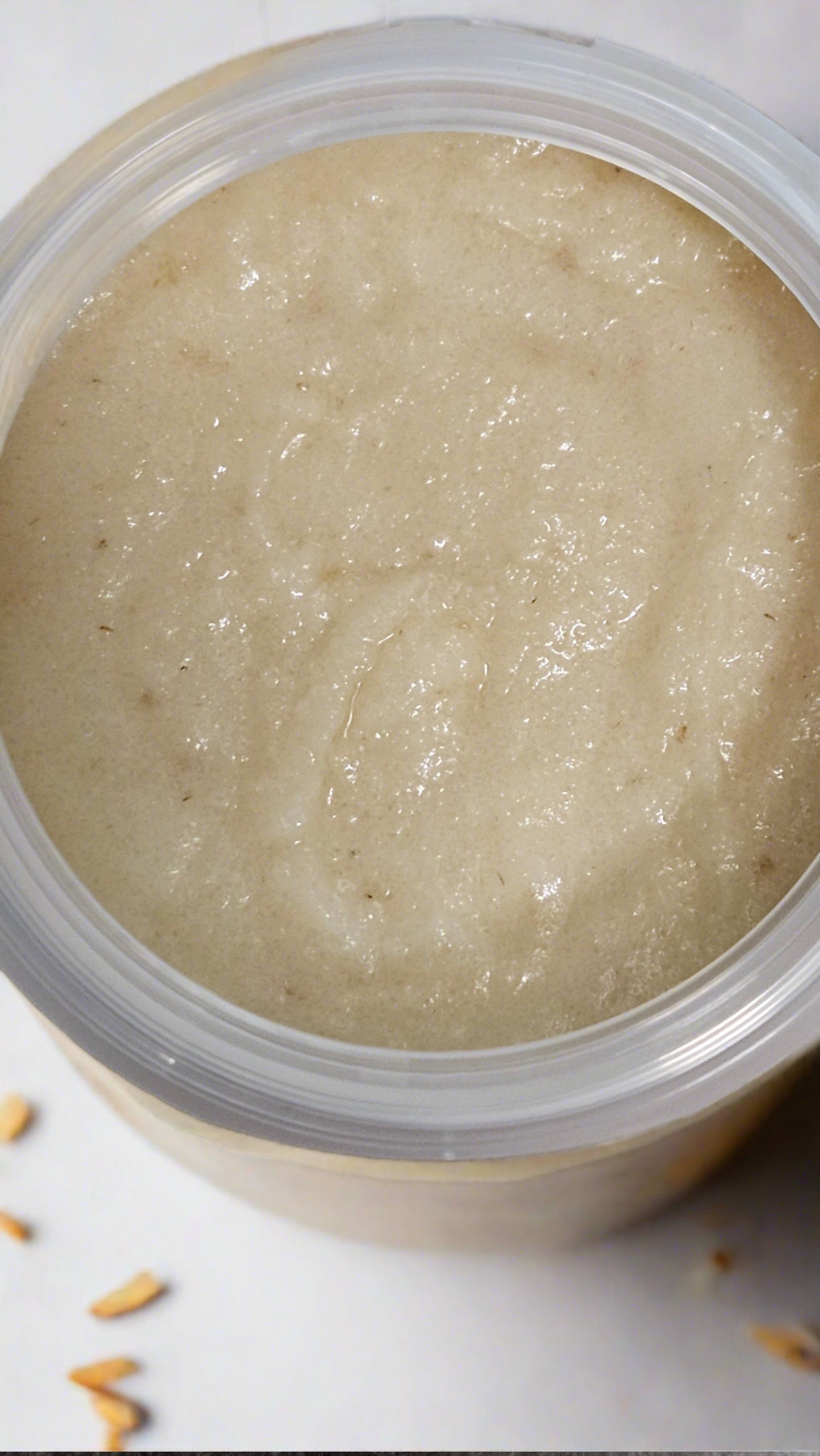 Mango butter formula has a rich, creamy texture for a unique exfoliation experience.